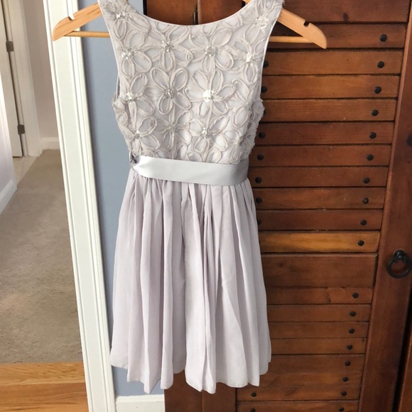 Semi formal girls dress - Picture 2 of 4